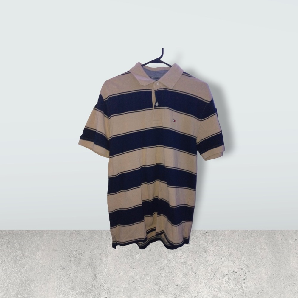 Tommy Hilfiger Boys' Short Sleeve t shirt size large